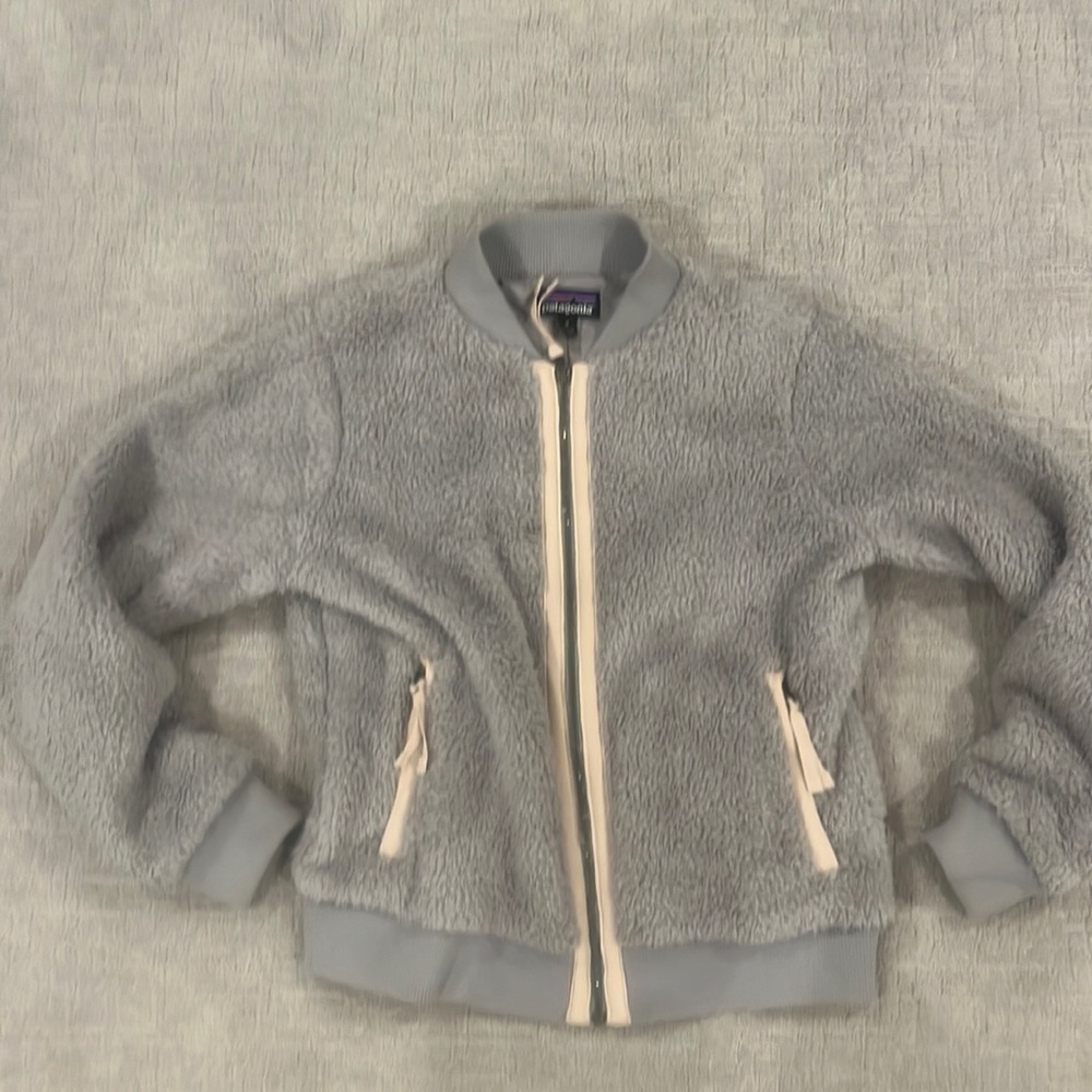 Patagonia women’s size medium fleece, zip up